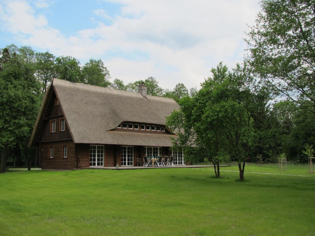 Villa Exklusives Holzhaus Burg  Zimmer foto