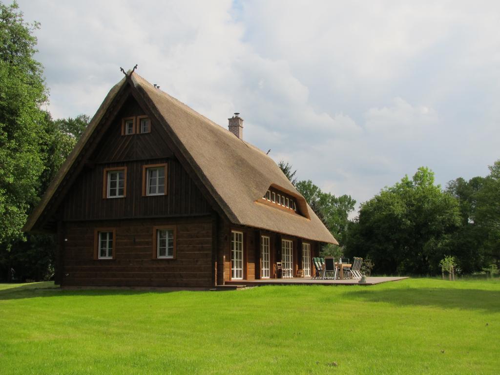 Villa Exklusives Holzhaus Burg  Zimmer foto